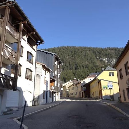 Appartement Au Coeur Du Village Avec Parking Prive Mijoux Kültér fotó